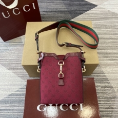 Gucci Satchel Bags